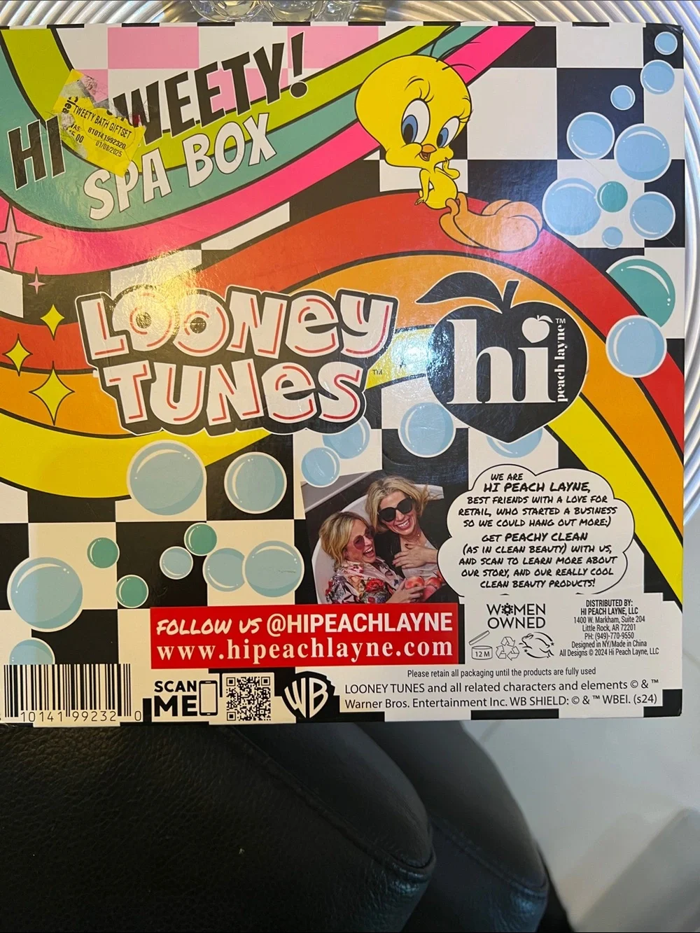 LOONEY TUNES HI TWEETY SPA BOX and 2 LOKAI Small Stretch rubber bracelets.